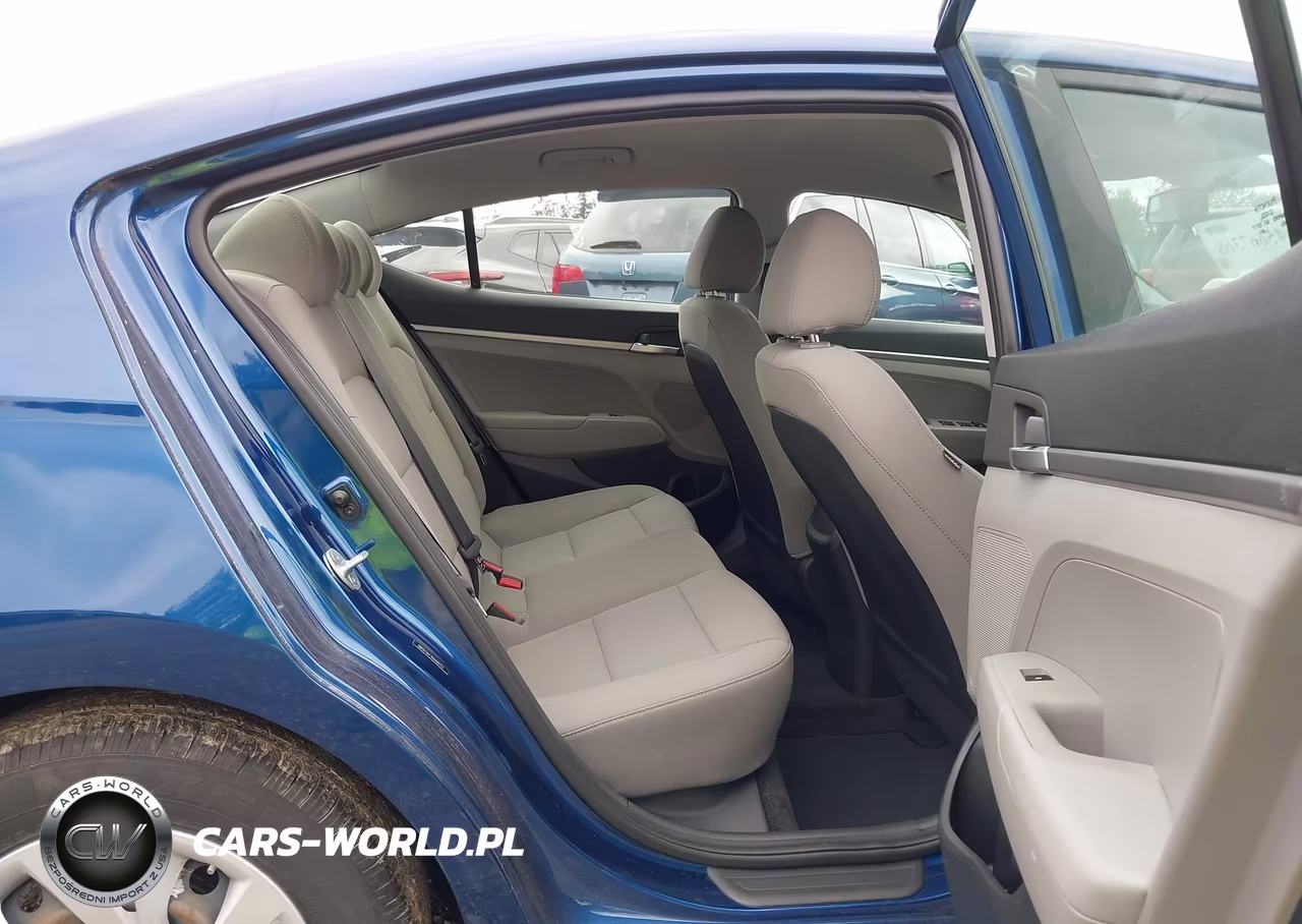2019 Hyundai Elantra Se VIN:5NPD74LF7KH440727 - 8