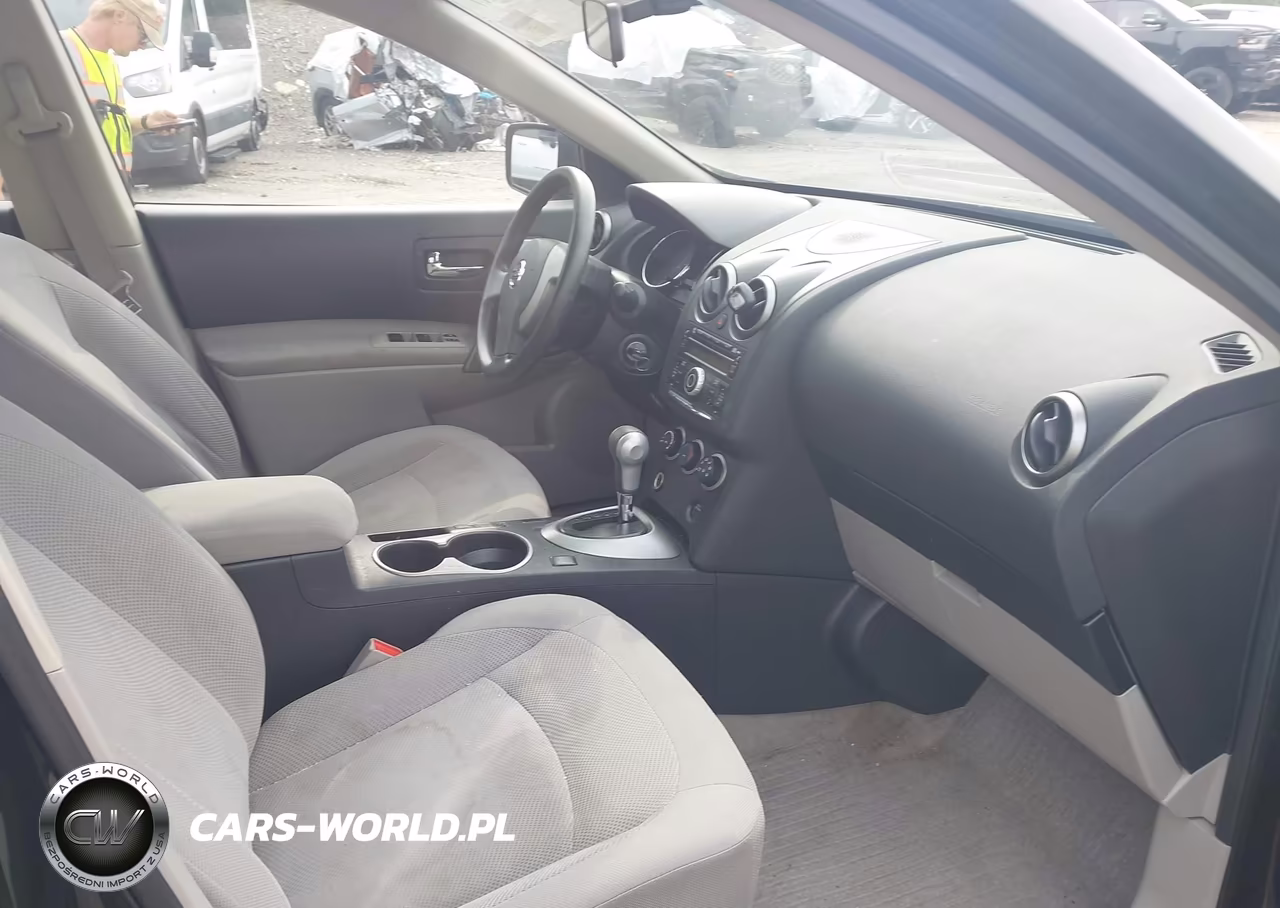 2015 Nissan Rogue Select S VIN:JN8AS5MV2FW770874 - 5