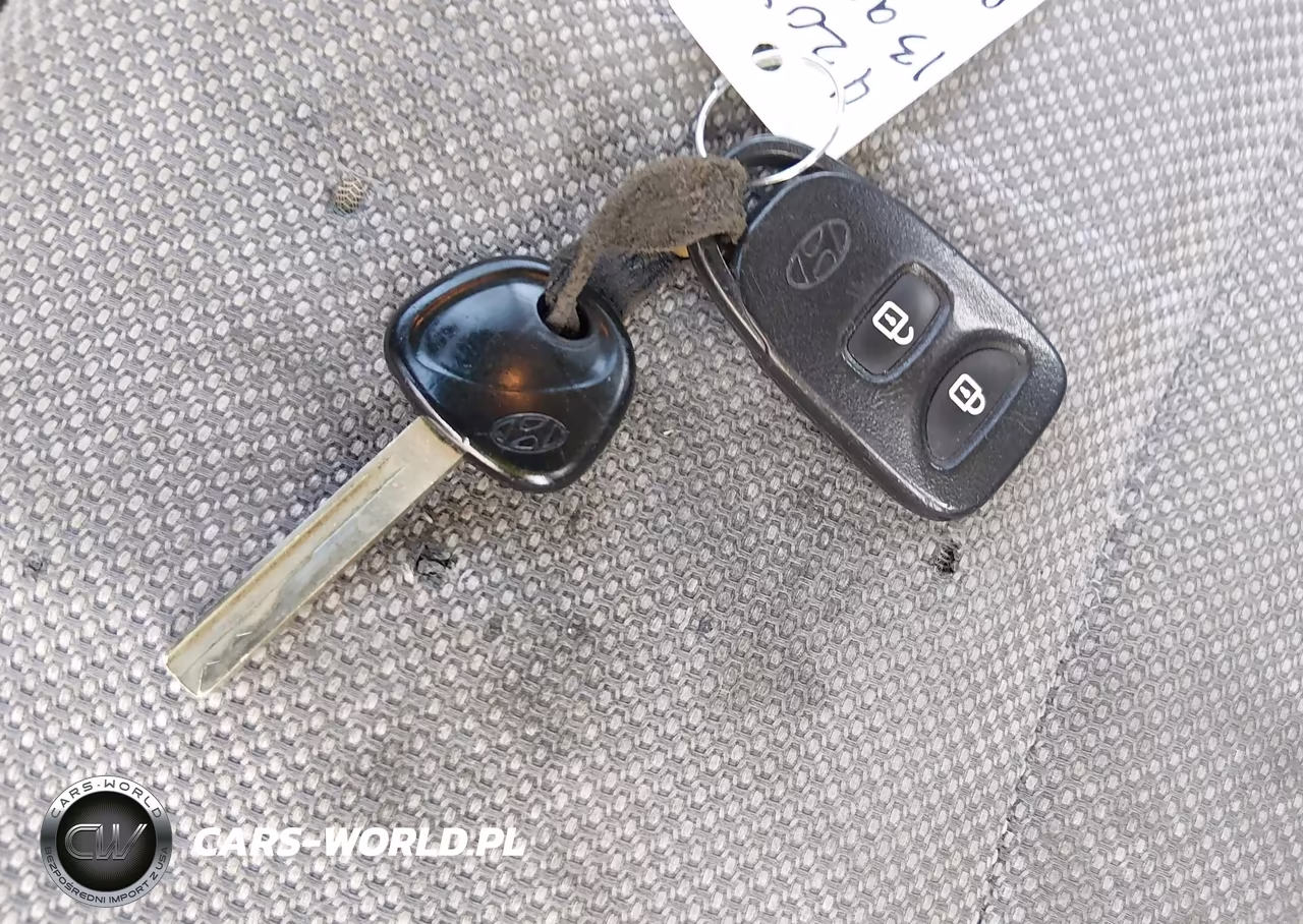 2013 Hyundai Accent Gs VIN:KMHCT5AE1DU084710 - 11