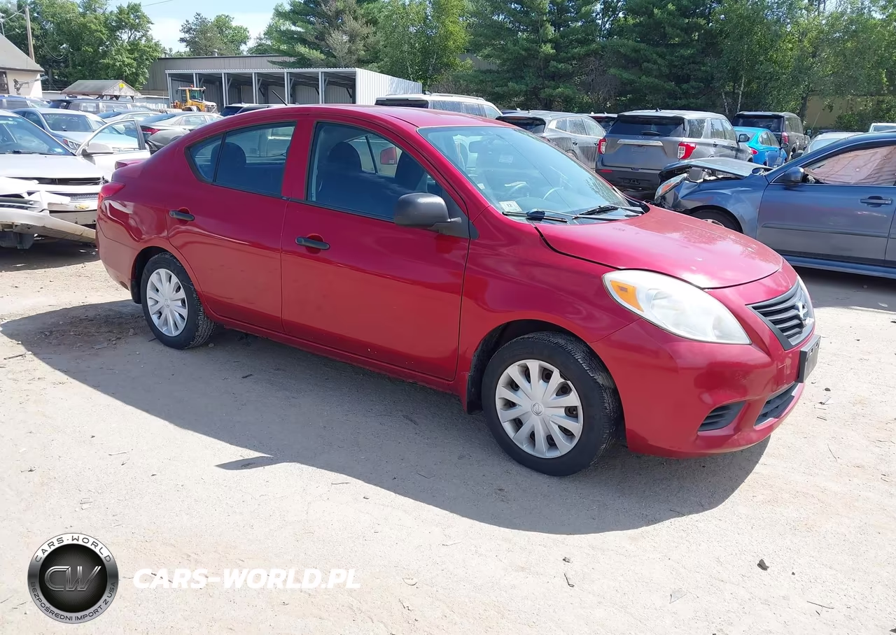 2014 Nissan Versa 1.6 S+