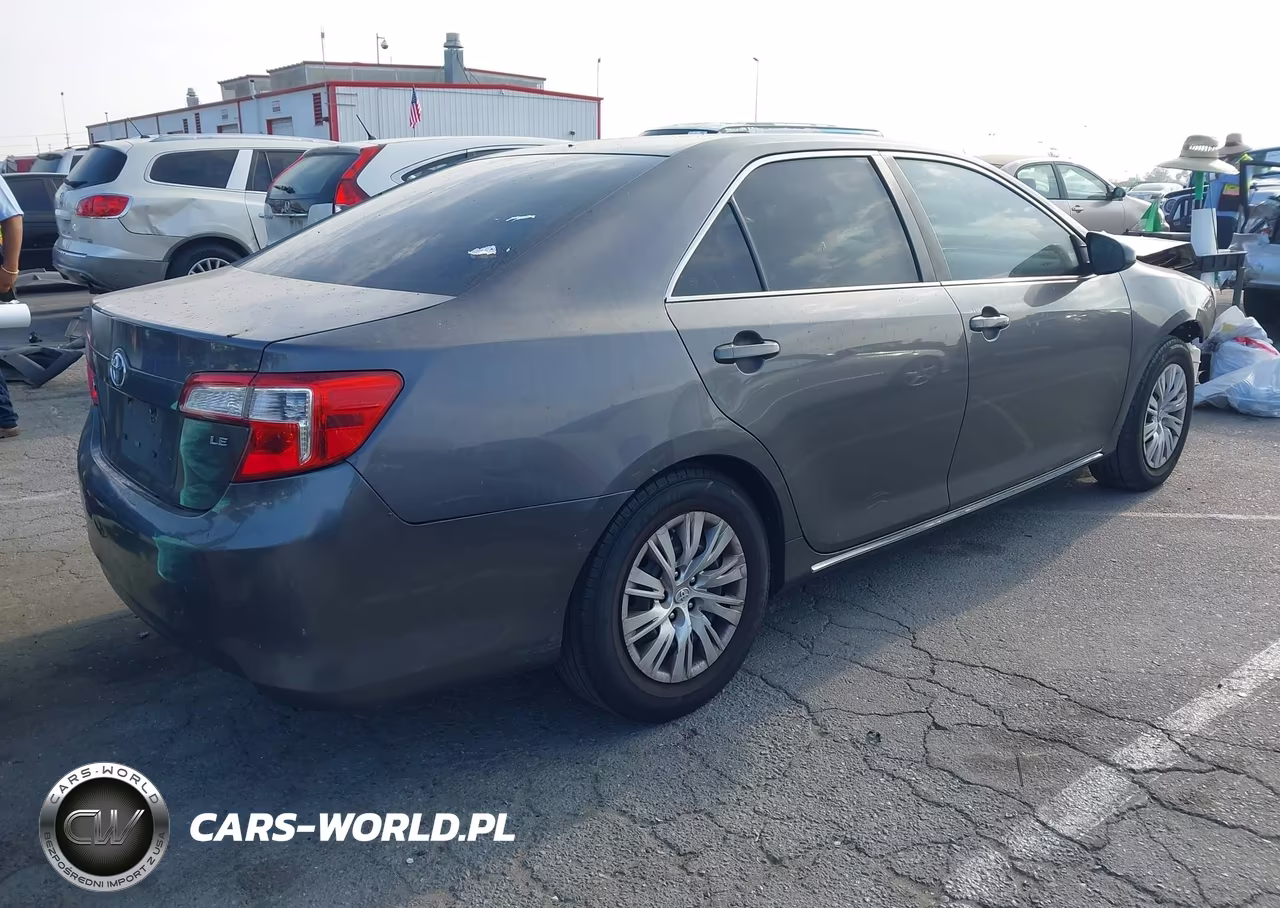 2014 Toyota Camry Le VIN:4T4BF1FK1ER414458 - 4