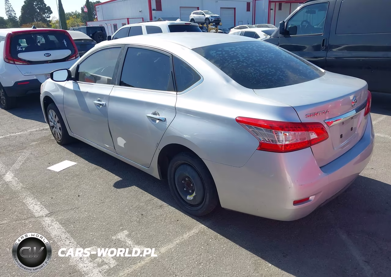 2015 Nissan Sentra S VIN:3N1AB7AP2FY271596 - 3