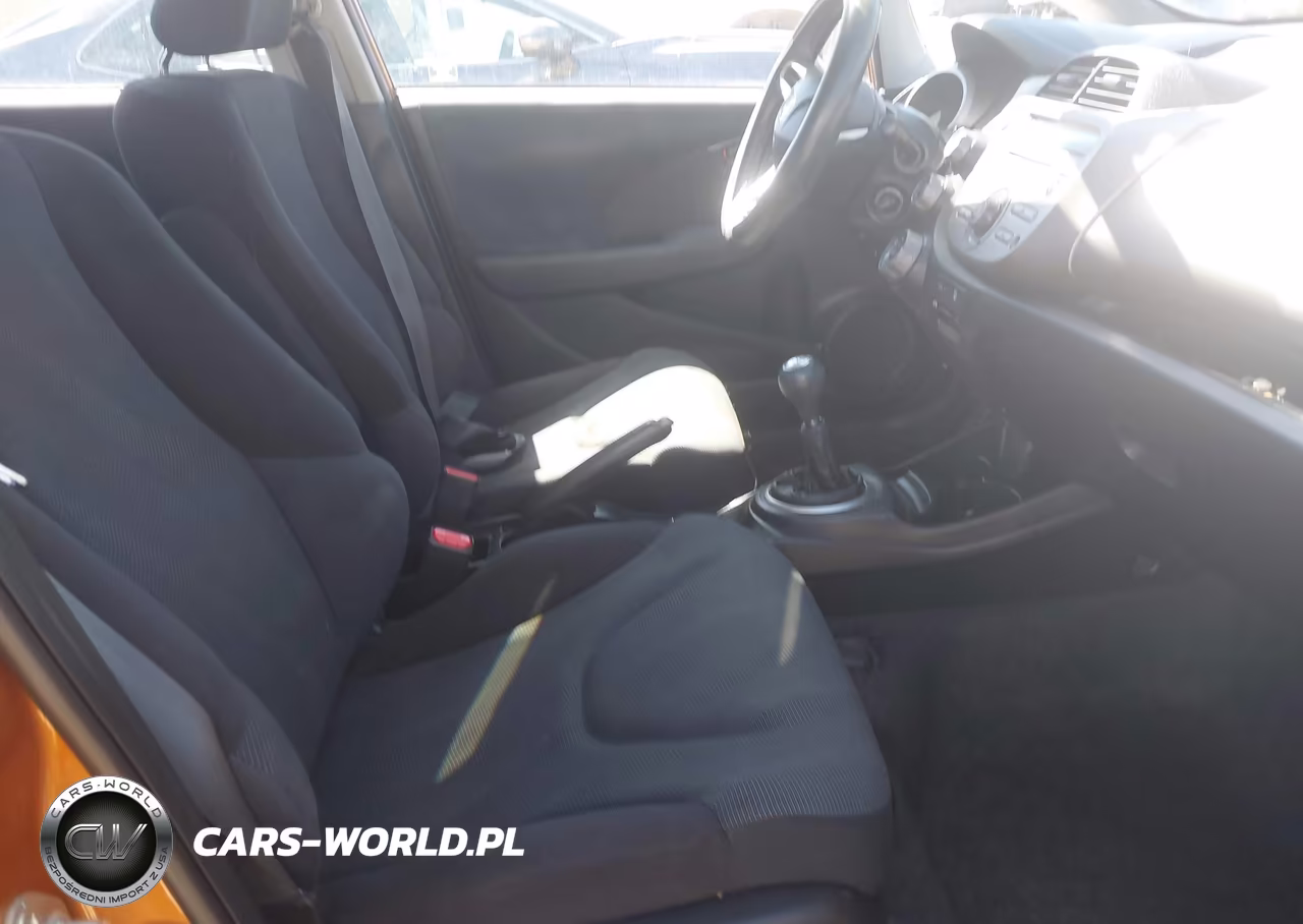 2010 Honda Fit Sport VIN:JHMGE8G49AS014815 - 5