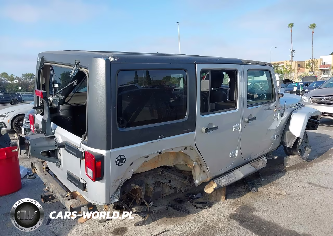 2011 Jeep Wrangler Unlimited Sahara VIN:1J4HA5H1XBL551400 - 6