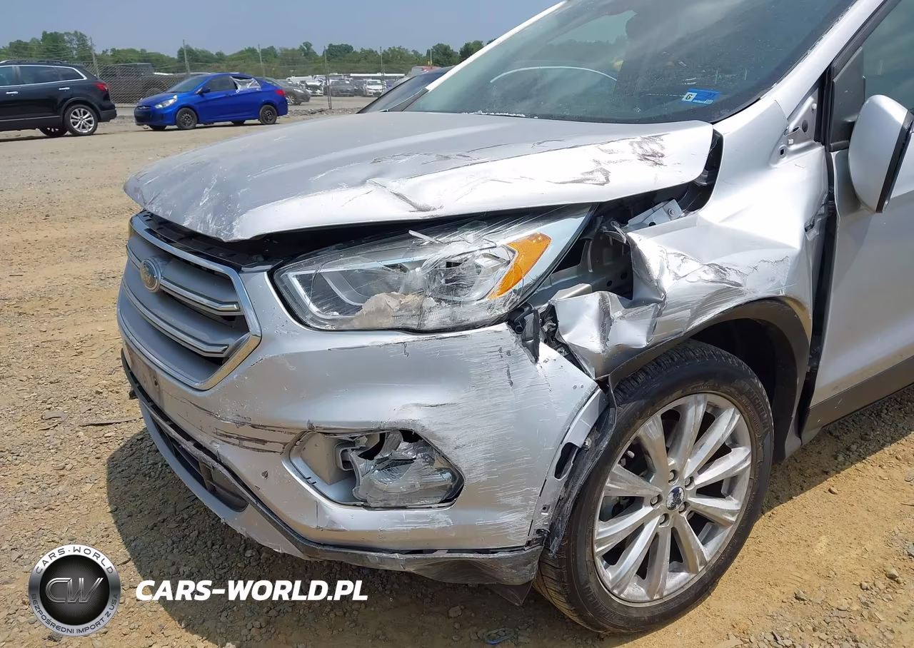 2017 Ford Escape Titanium VIN:1FMCU0J92HUA57962 - 6