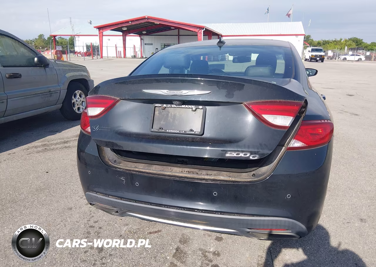 2015 Chrysler 200 C VIN:1C3CCCCG2FN529190 - 16