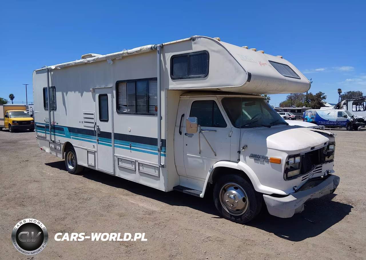 1996 Chevrolet G-P Motorhome Chassis – zdjęcie 1 z 14