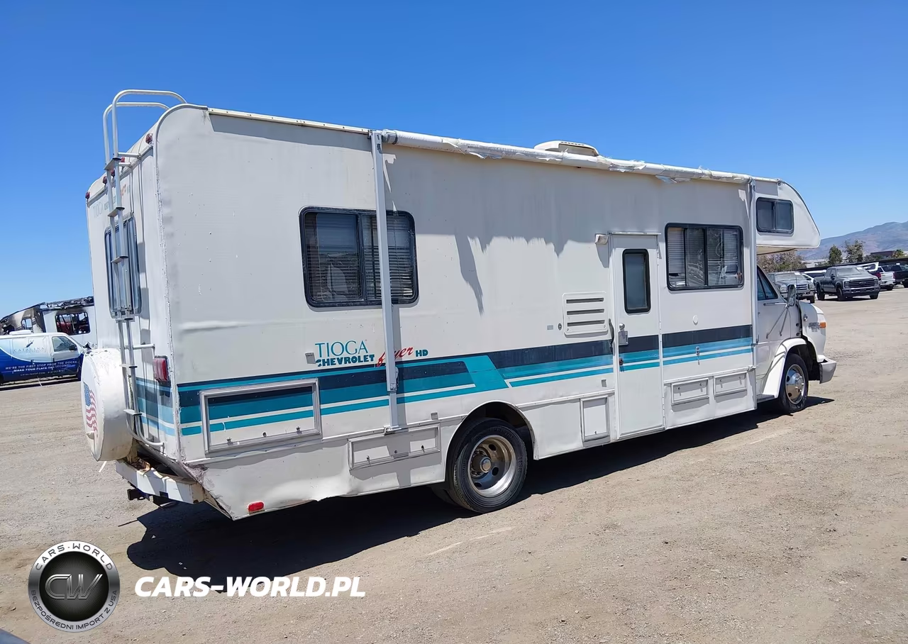 1996 Chevrolet G-P Motorhome Chassis VIN:1GBKH37NXT3309938 - 4