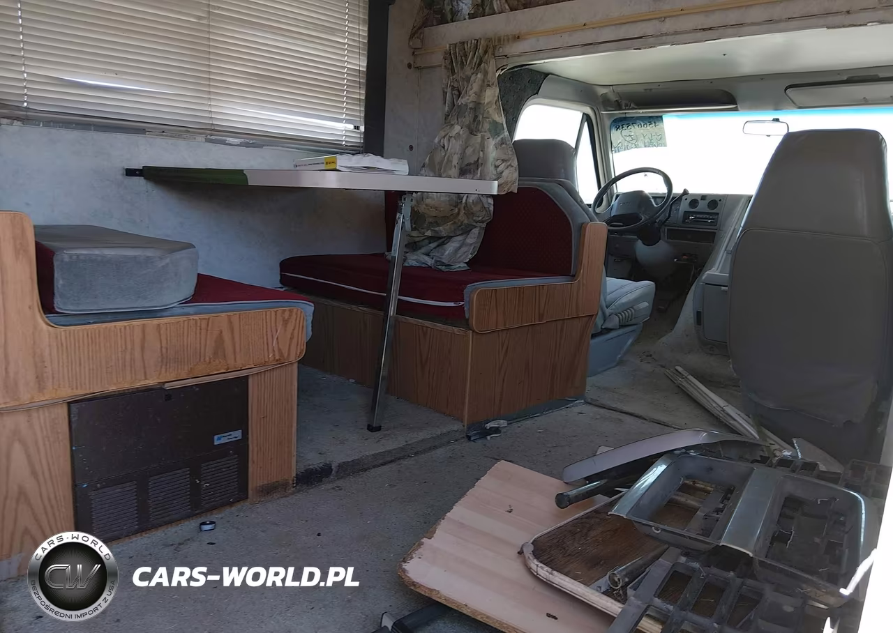 1996 Chevrolet G-P Motorhome Chassis VIN:1GBKH37NXT3309938 - 8