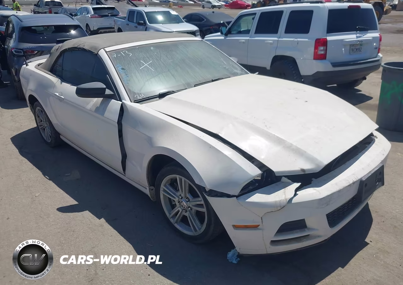 2013 Ford Mustang V6
