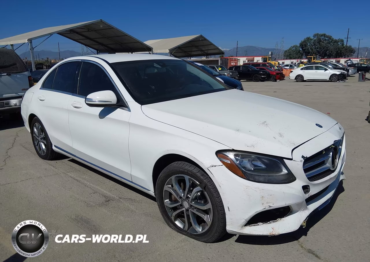 2015 Mercedes-Benz C 300 4Matic – zdjęcie 1 z 16