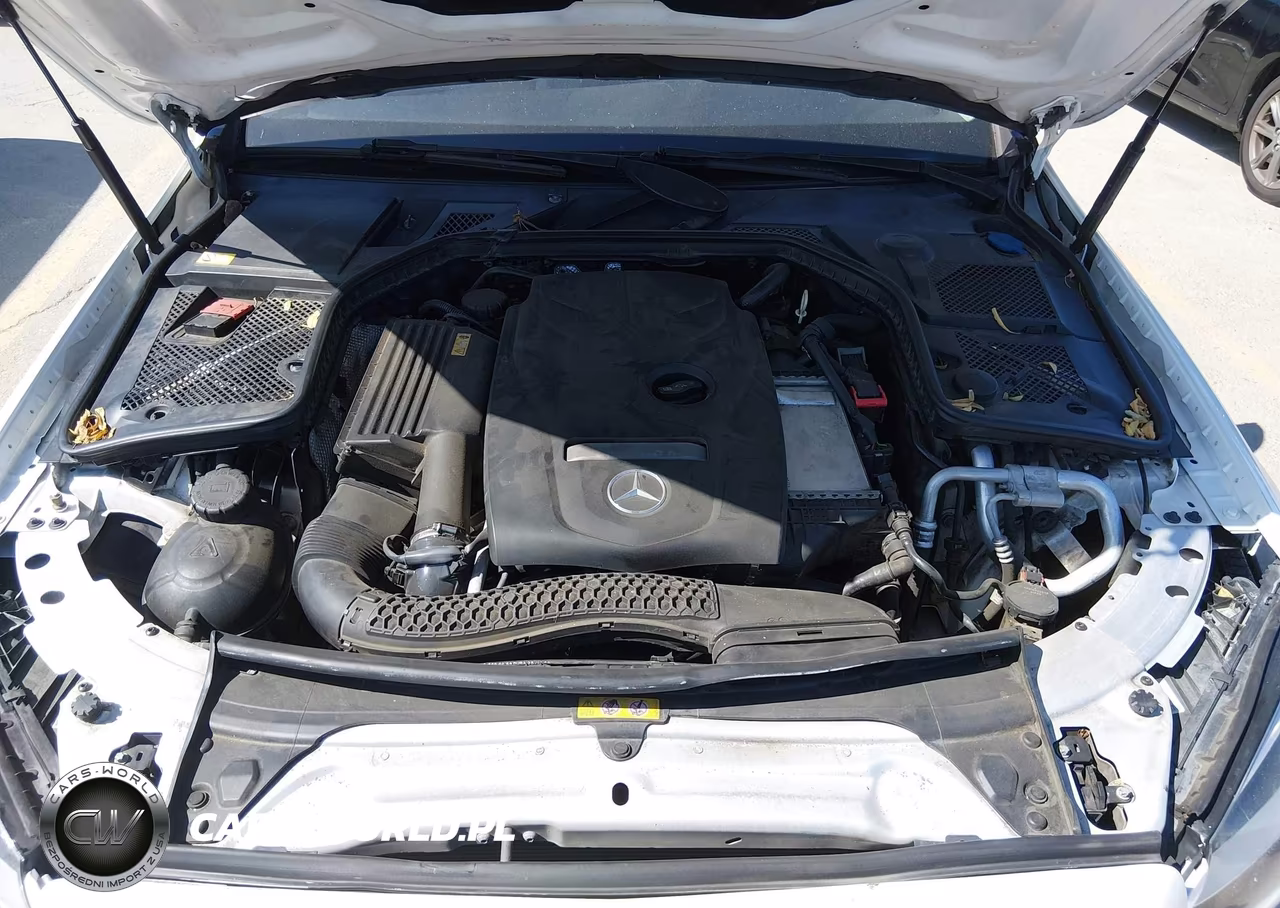 2015 Mercedes-Benz C 300 4Matic VIN:55SWF4KB2FU008818 - 10