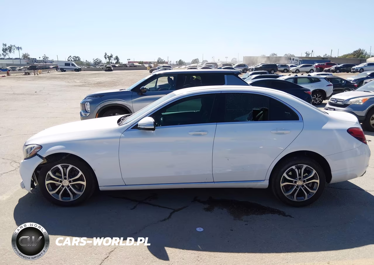 2015 Mercedes-Benz C 300 4Matic VIN:55SWF4KB2FU008818 - 14