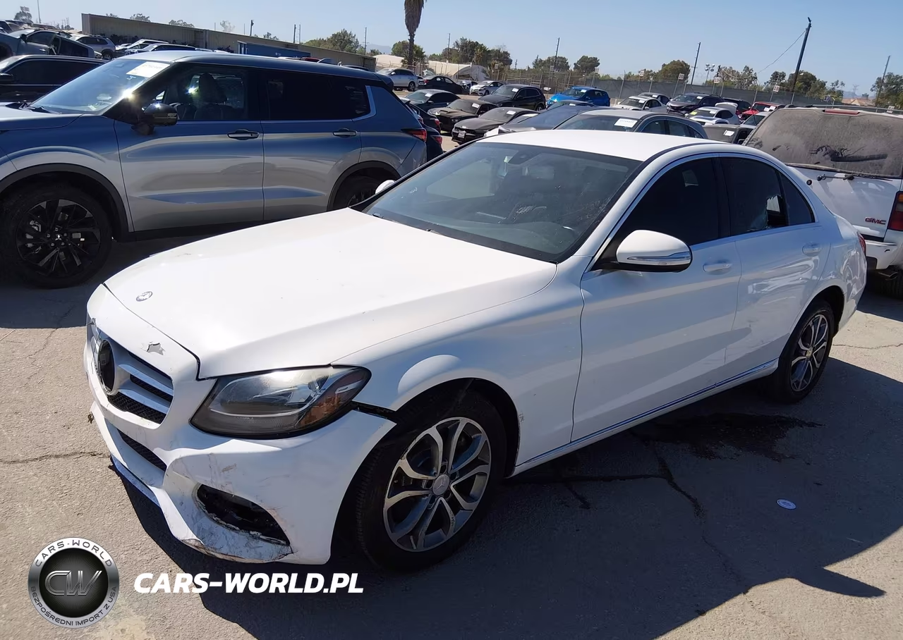 2015 Mercedes-Benz C 300 4Matic VIN:55SWF4KB2FU008818 - 2