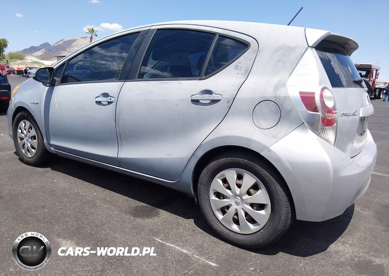 2012 Toyota Prius C Two VIN:JTDKDTB38C1521455 - 3