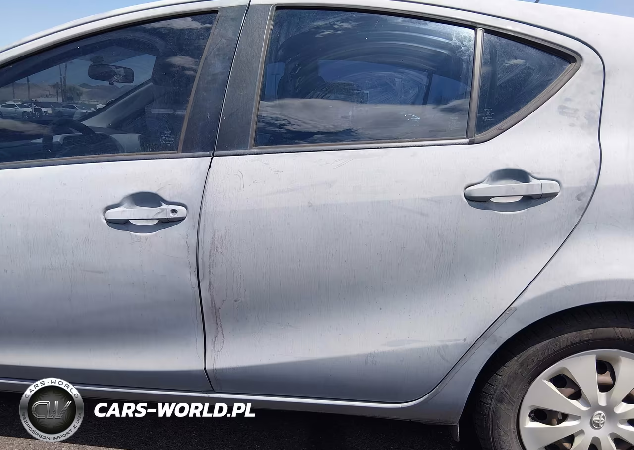 2012 Toyota Prius C Two VIN:JTDKDTB38C1521455 - 6