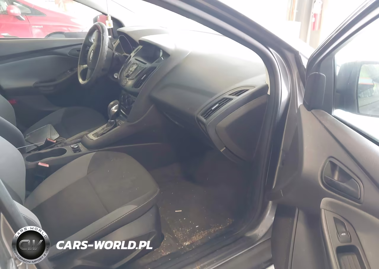 2012 Ford Focus S VIN:1FAHP3E24CL451421 - 5