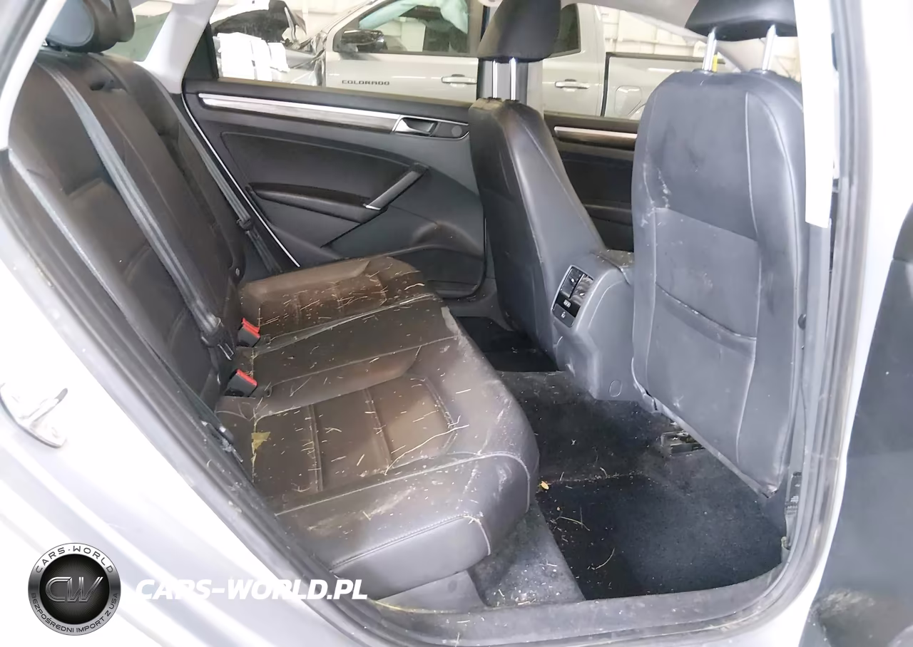 2018 Volkswagen Passat 2.0T Se VIN:1VWBA7A36JC029877 - 8