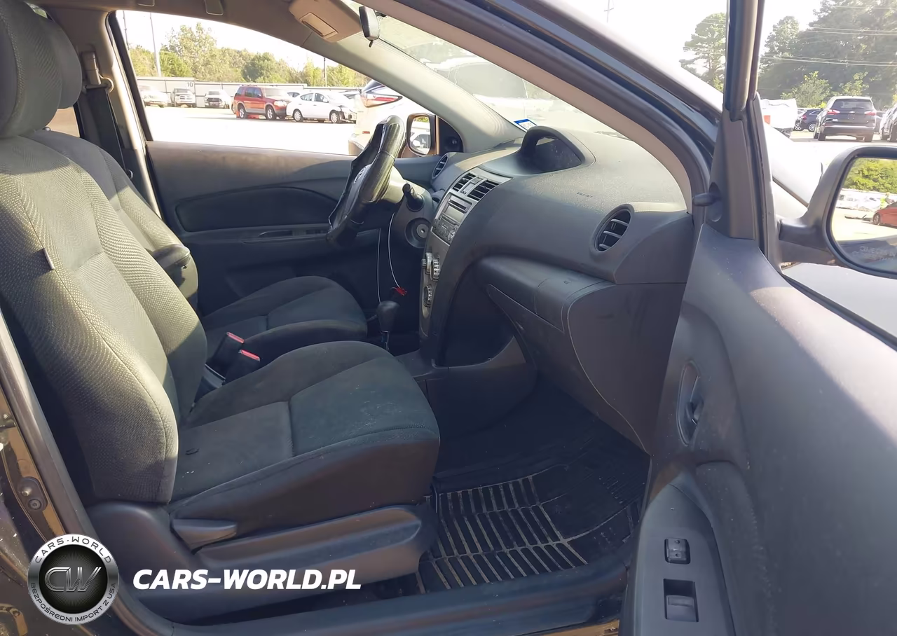 2012 Toyota Yaris VIN:JTDBT4K32CL031171 - 5