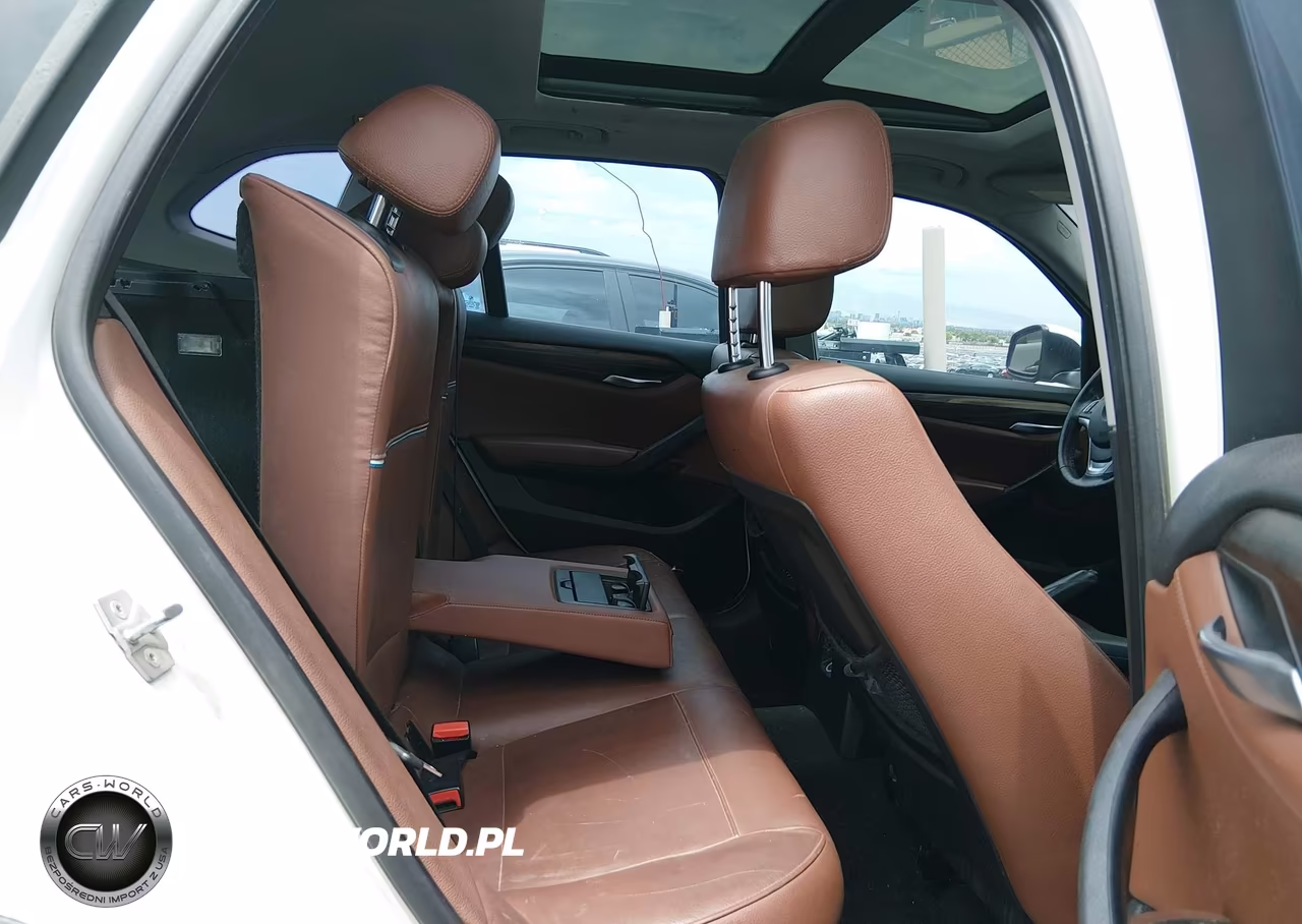BMW X1 SDRIVE2 VIN:WBAVM1C55EVW46858 - 8