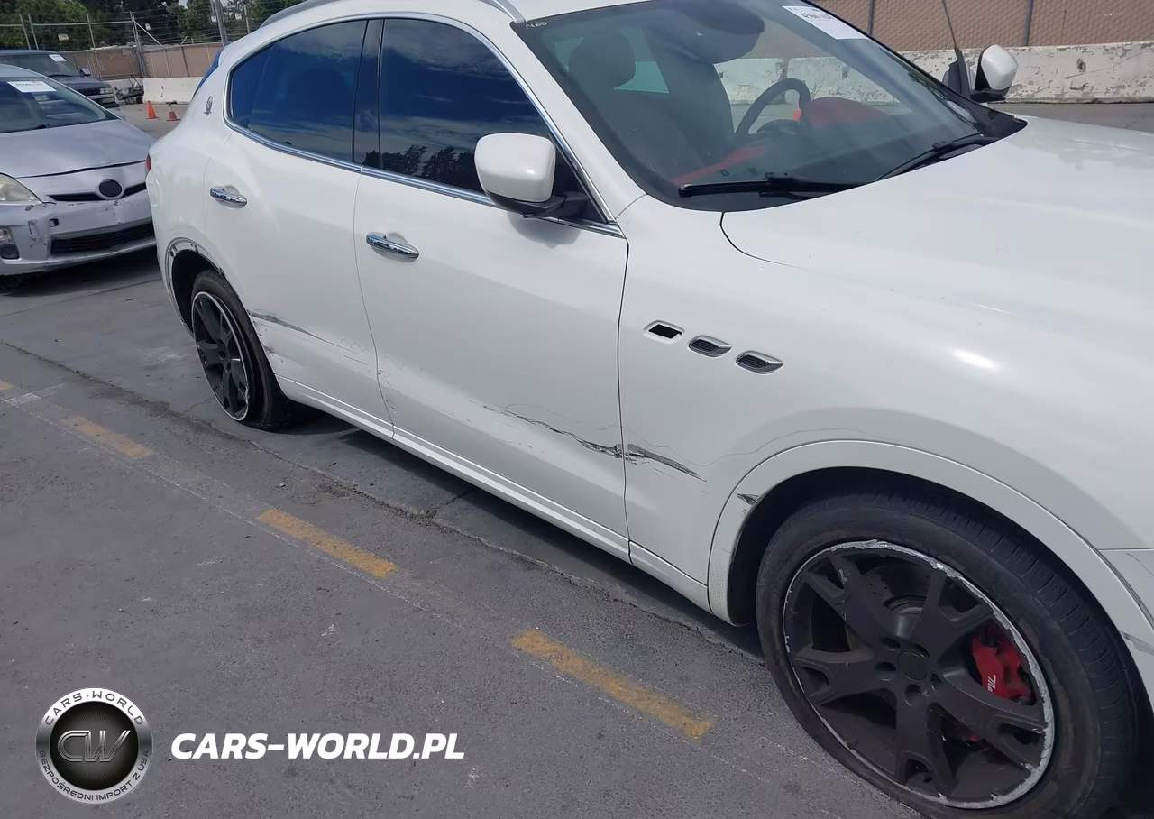 2017 Maserati Levante S VIN:ZN661YUA1HX248171 - 6