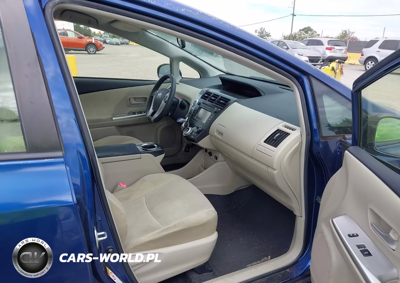2012 Toyota Prius V Three VIN:JTDZN3EU9C3137124 - 5