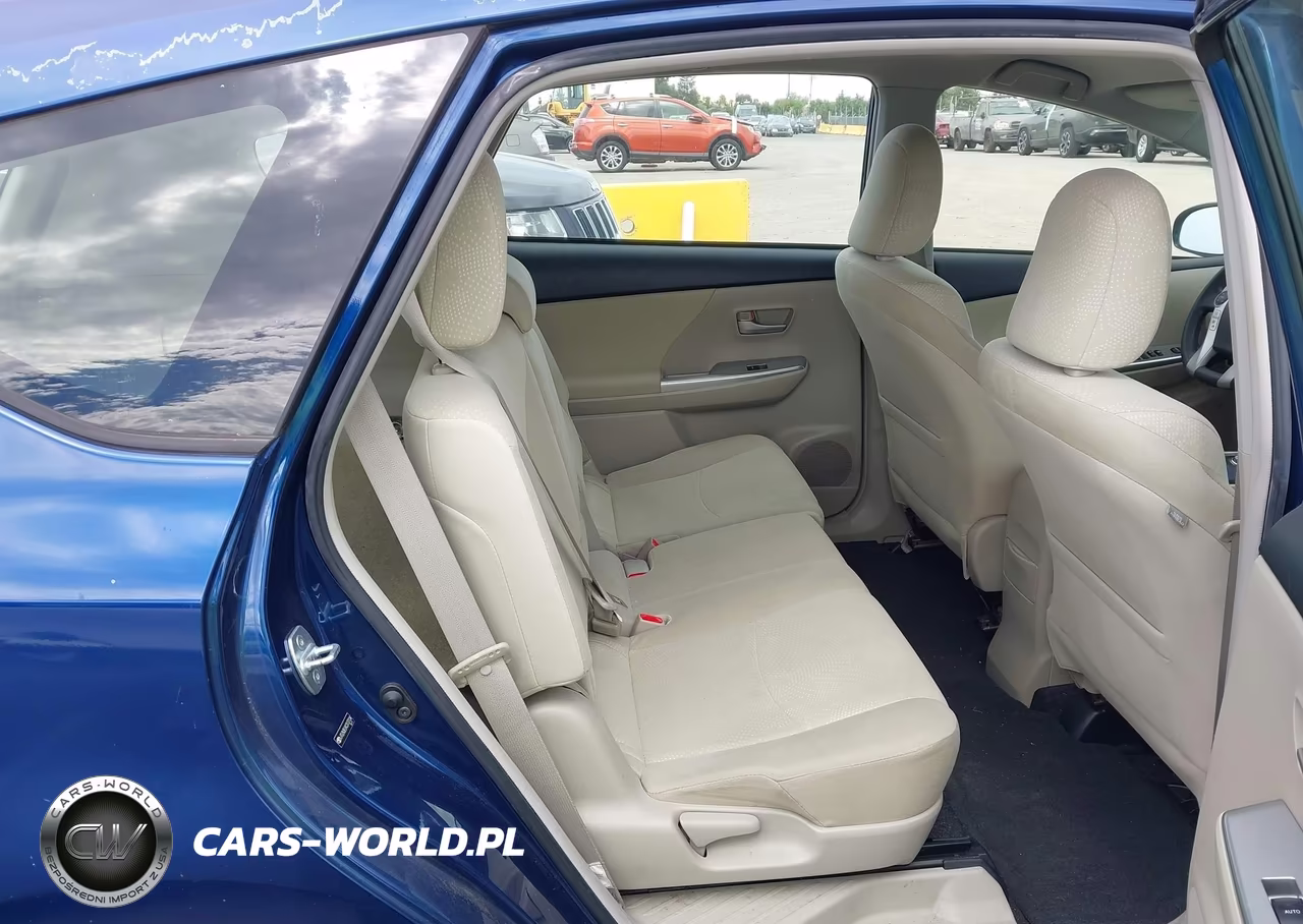 2012 Toyota Prius V Three VIN:JTDZN3EU9C3137124 - 8