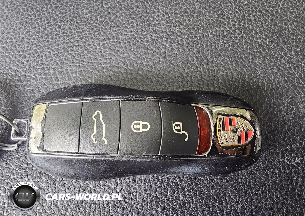 2013 Porsche Cayenne Gts VIN:WP1AD2A26DLA73039 - 10