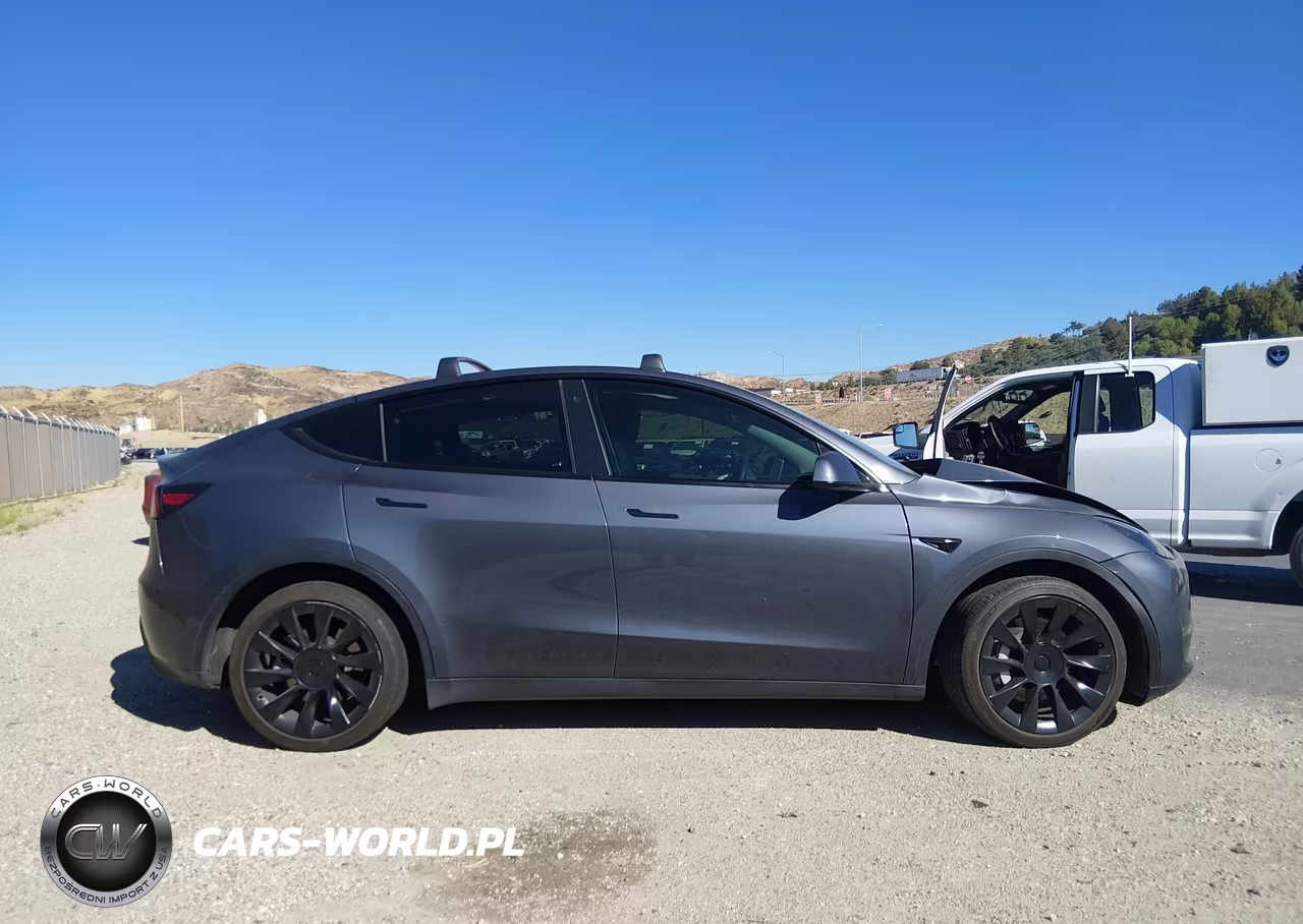 2023 Tesla Model Y Awd-Long Range Dual Motor All-Wheel Drive VIN:7SAYGAEEXPF620474 - 15