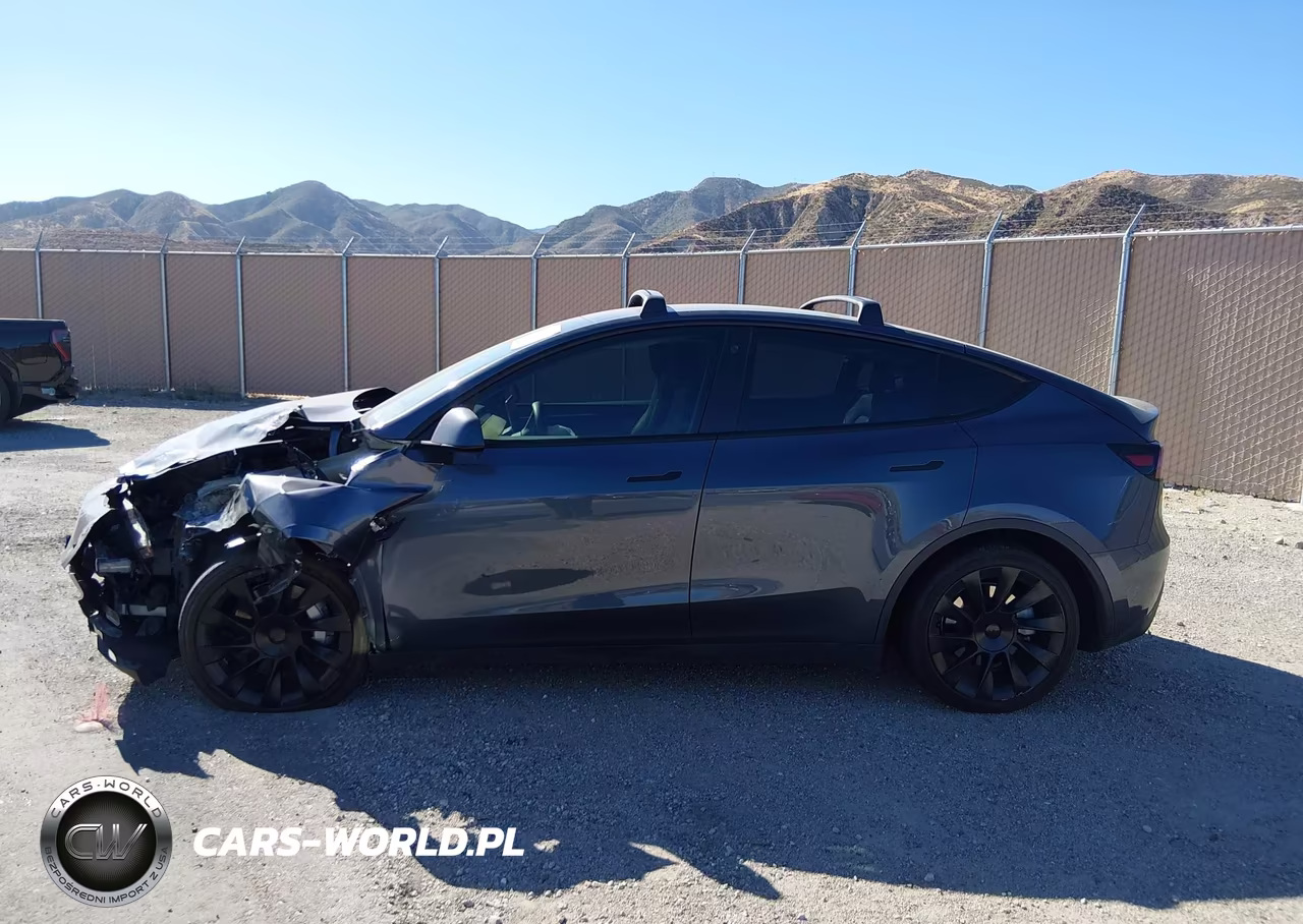 2023 Tesla Model Y Awd-Long Range Dual Motor All-Wheel Drive VIN:7SAYGAEEXPF620474 - 16