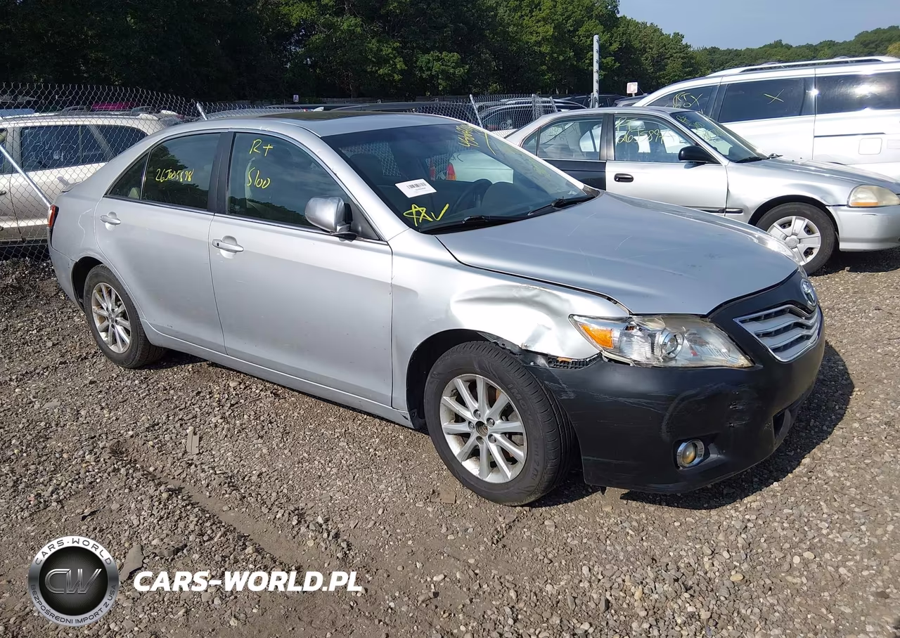 2010 Toyota Camry Xle V6 – zdjęcie 1 z 11