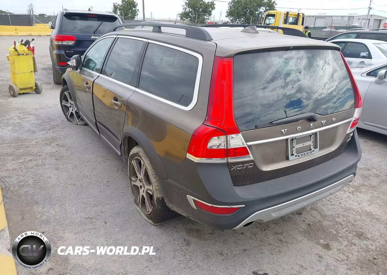 2014 Volvo Xc70 T6 Premier Plus VIN:YV4902BZ0E1185941 - 3