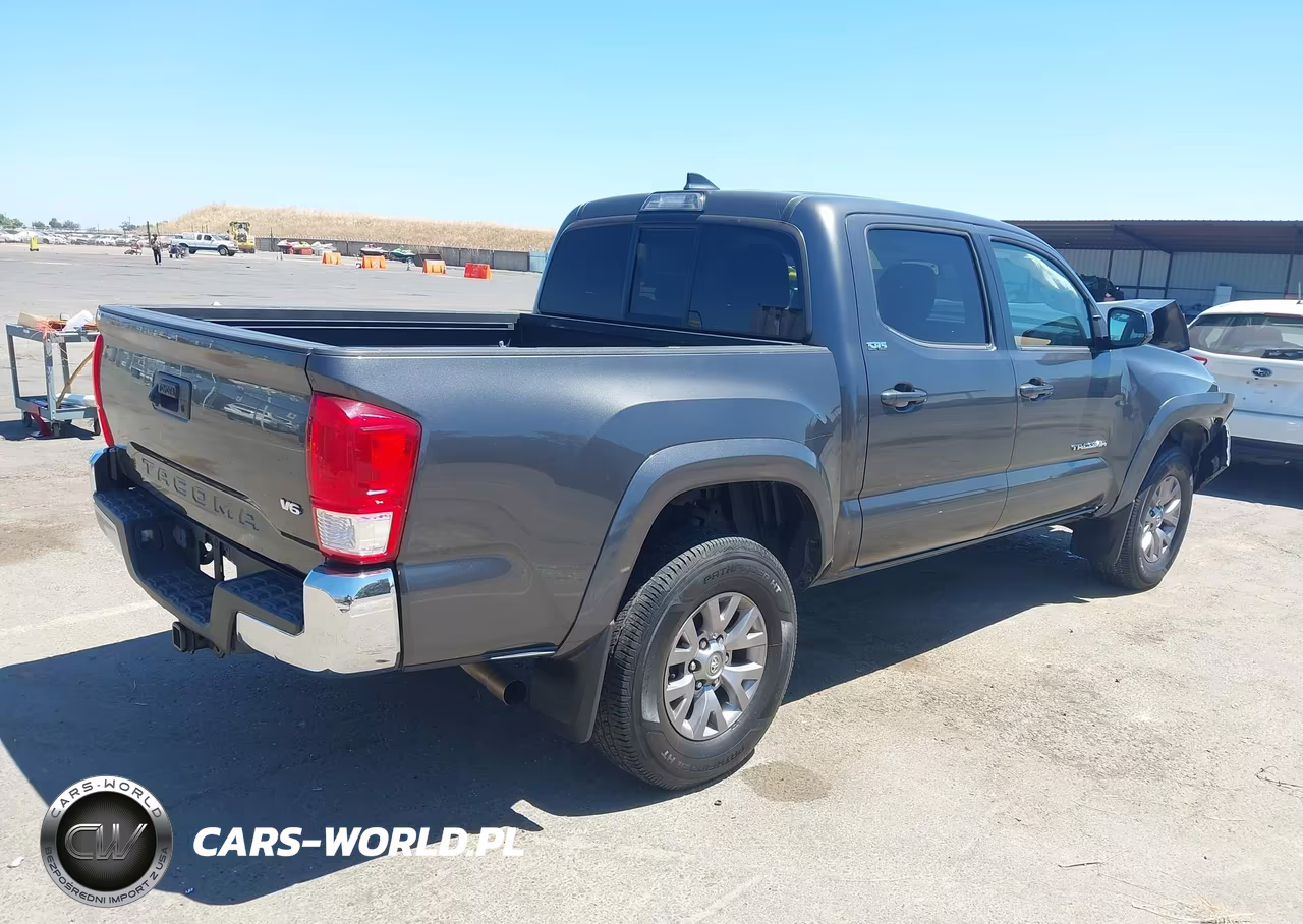 2017 Toyota Tacoma Sr5 V6 VIN:3TMAZ5CNXHM038777 - 4