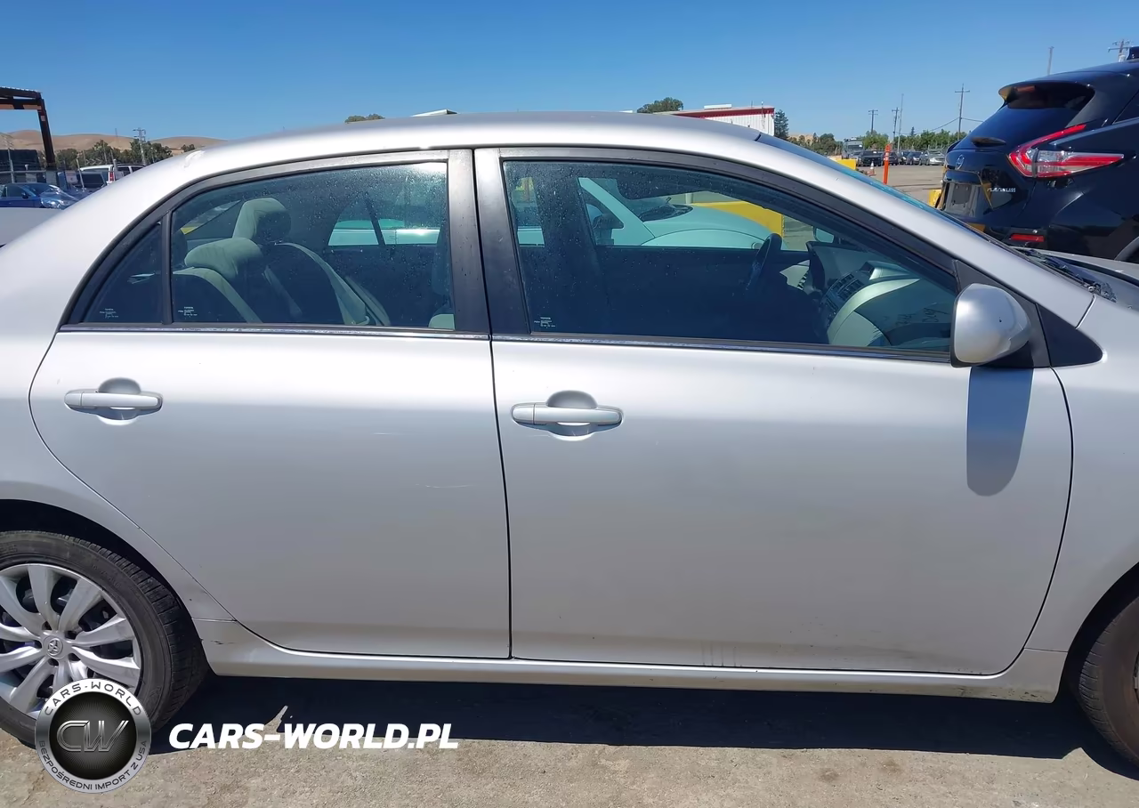 2013 Toyota Corolla Le VIN:2T1BU4EE1DC086830 - 13
