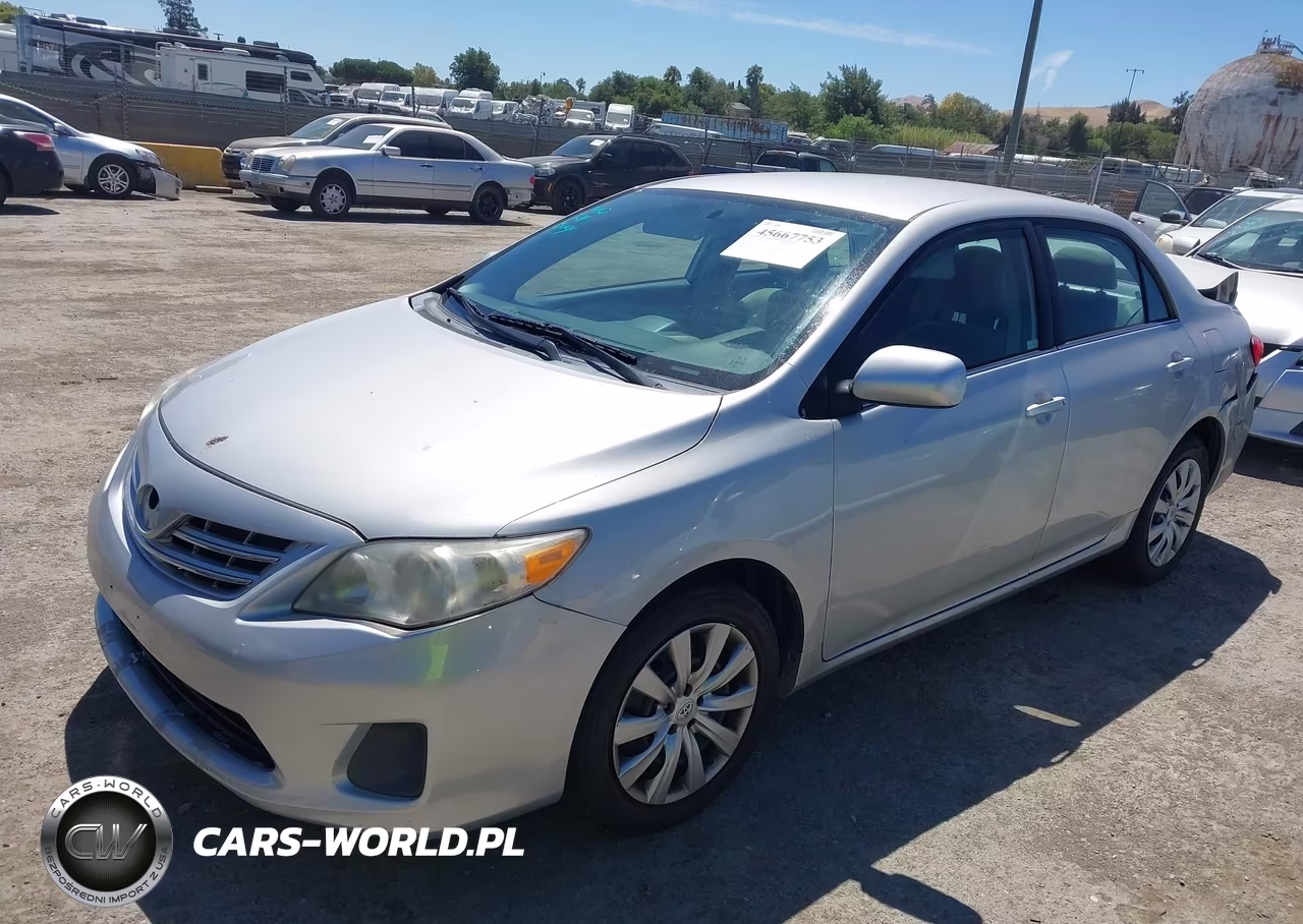 2013 Toyota Corolla Le VIN:2T1BU4EE1DC086830 - 2