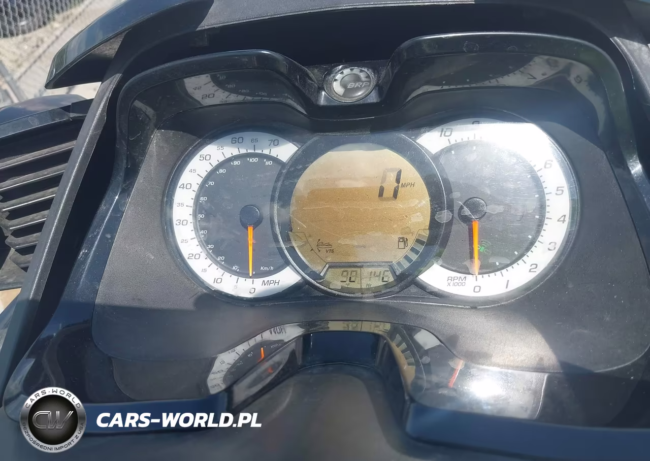 2011 Seadoo Wake Pro 215 VIN:YDV08775E111 - 7