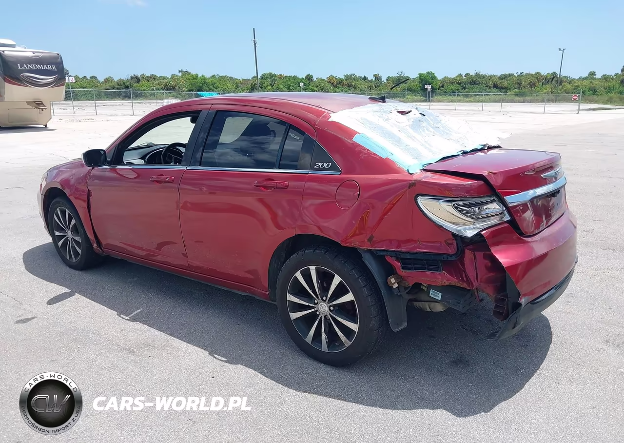 2013 Chrysler 200 Touring VIN:1C3CCBBB9DN545786 - 3
