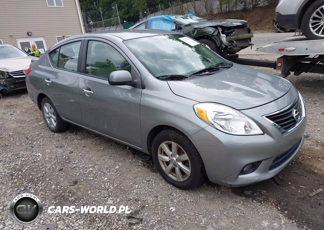 2013 Nissan Versa 1.6 Sl