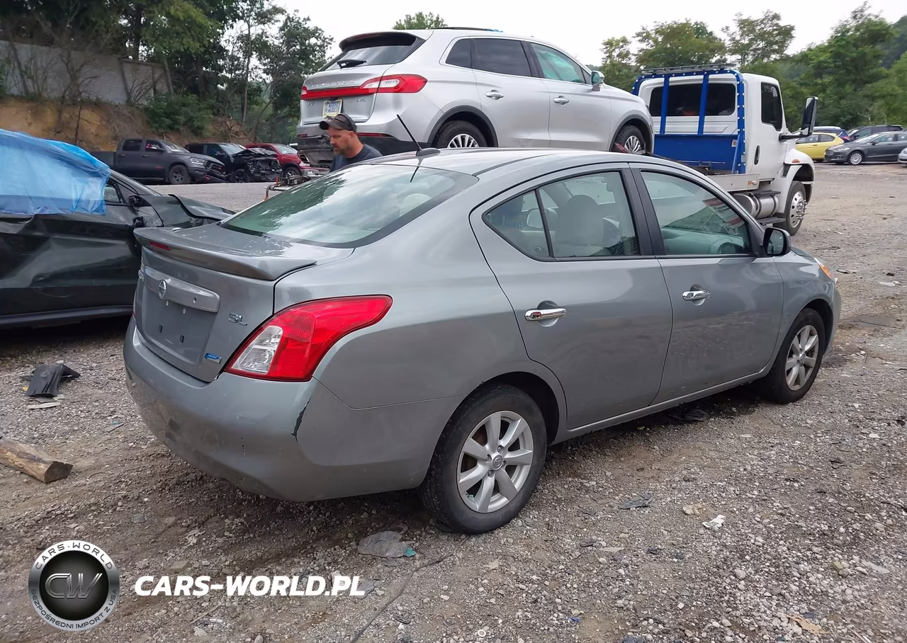 2013 Nissan Versa 1.6 Sl VIN:3N1CN7AP9DL893140 - 4