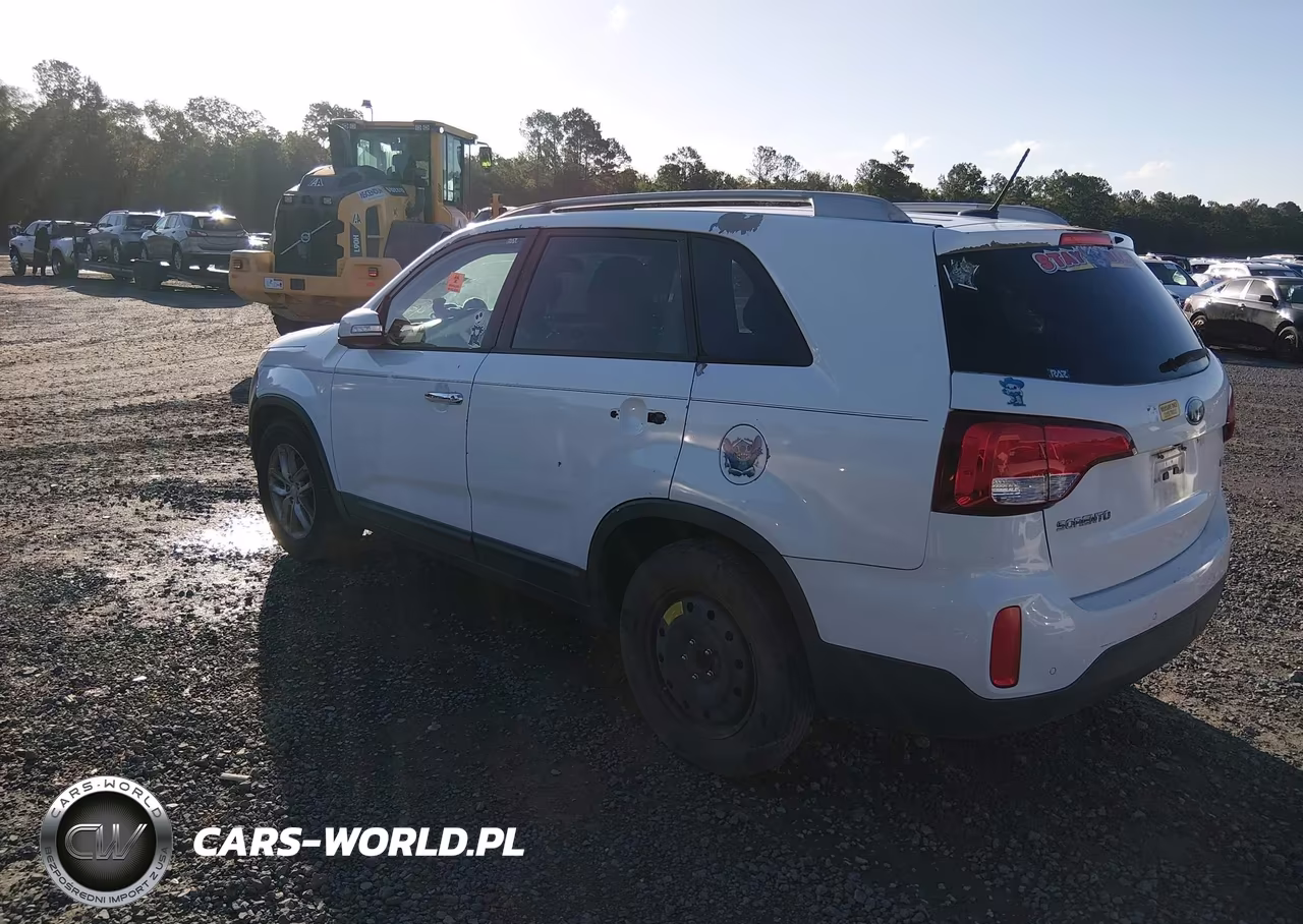 2014 Kia Sorento Lx VIN:5XYKT4A69EG491762 - 3