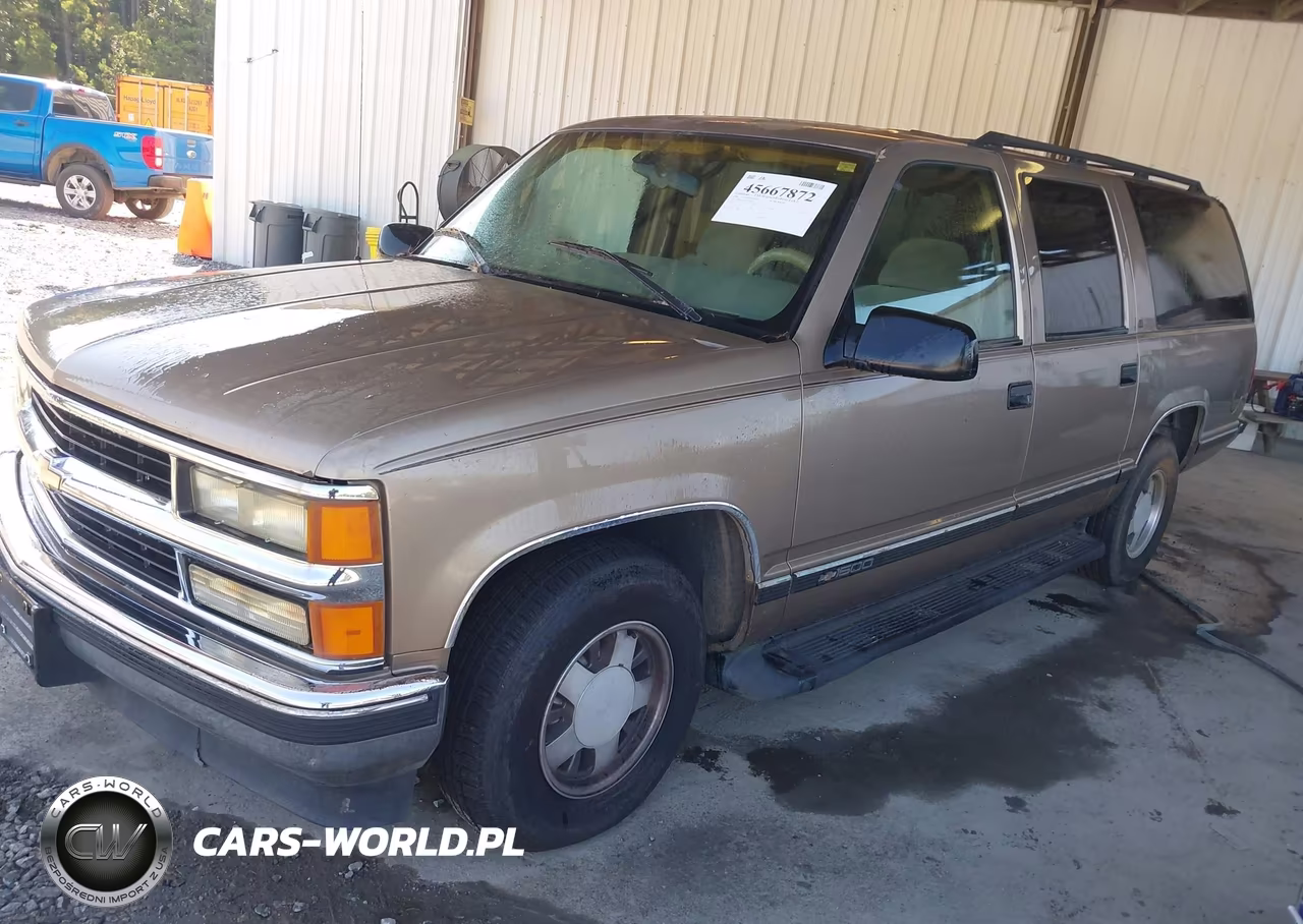 1996 Chevrolet Suburban C1500 VIN:3GNEC16R5TG100756 - 2