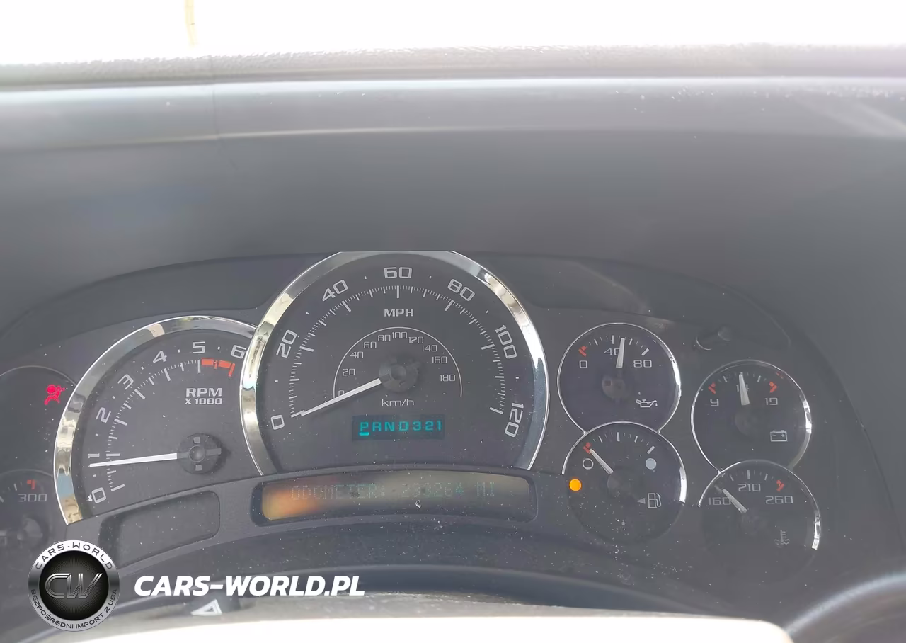 2005 Cadillac Escalade Standard VIN:1GYEK63N95R134500 - 7