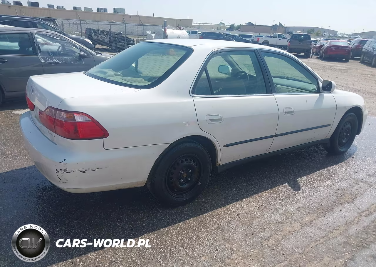 1999 Honda Accord Lx VIN:JHMCG5647XC030426 - 4