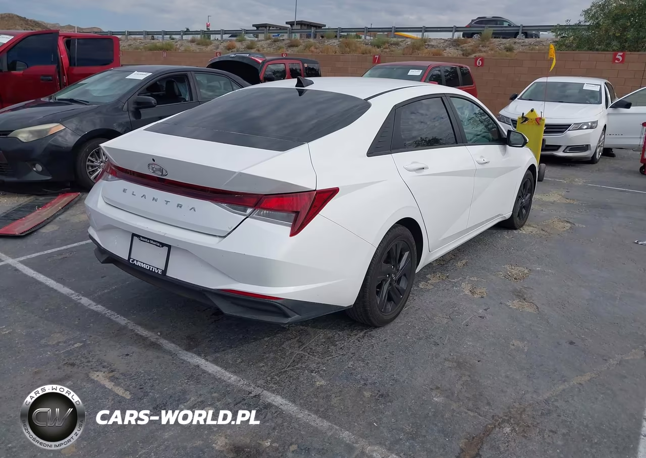 2023 Hyundai Elantra Sel VIN:5NPLM4AG9PH103855 - 4