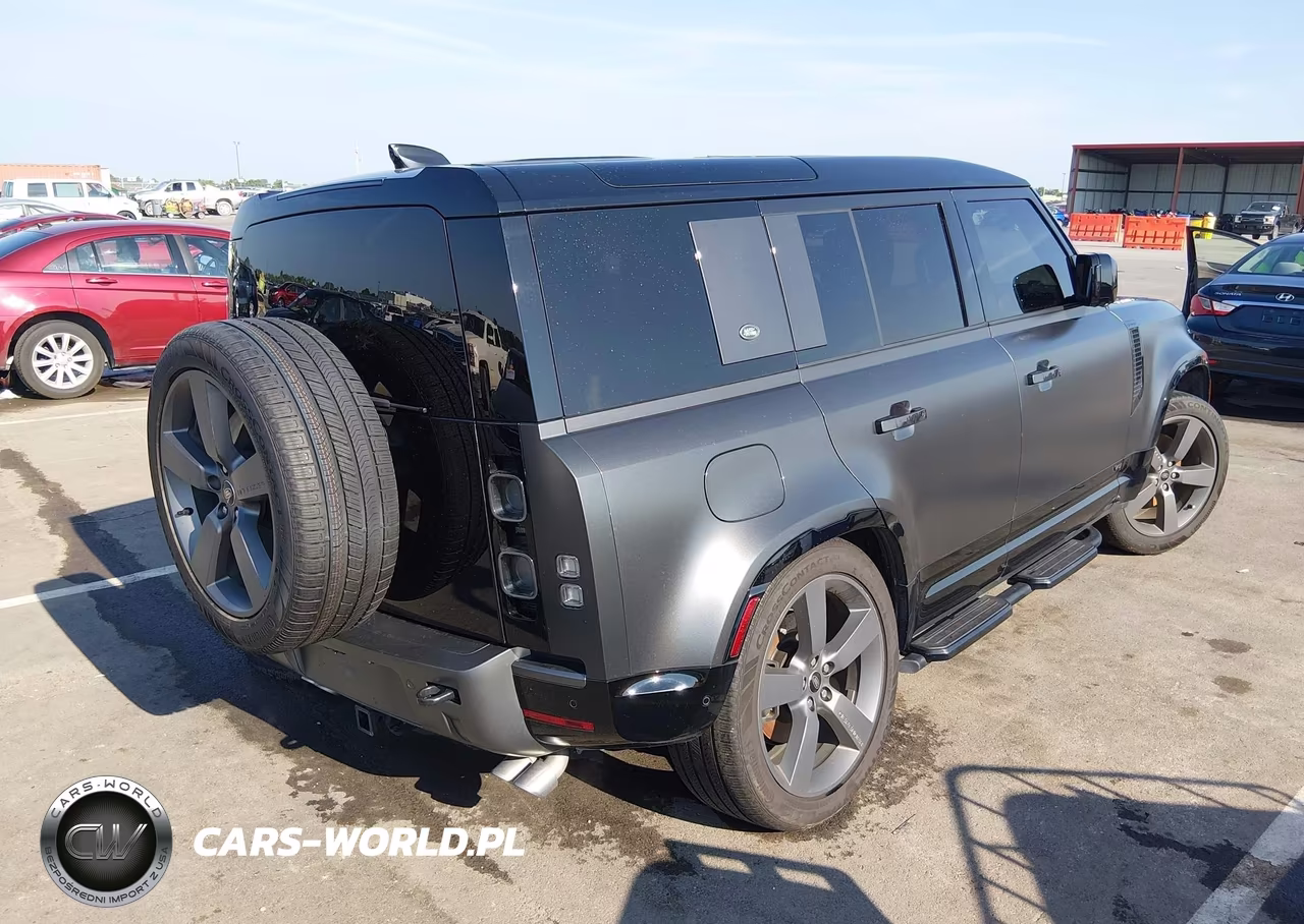 2024 Land Rover Defender 110 P525 Carpathian Edition VIN:SALEWEEE0R2314652 - 4