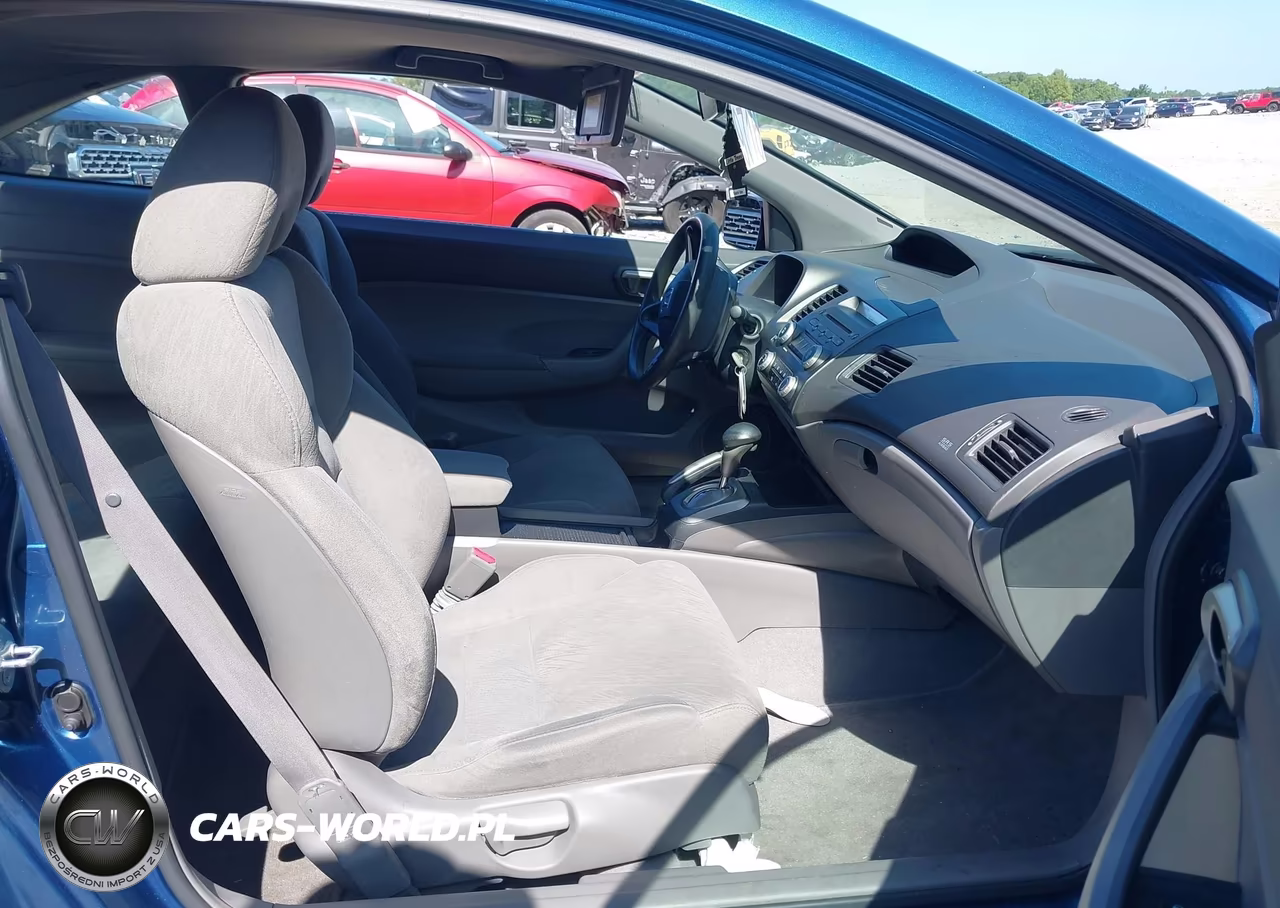 2008 Honda Civic Lx VIN:2HGFG12688H513471 - 5