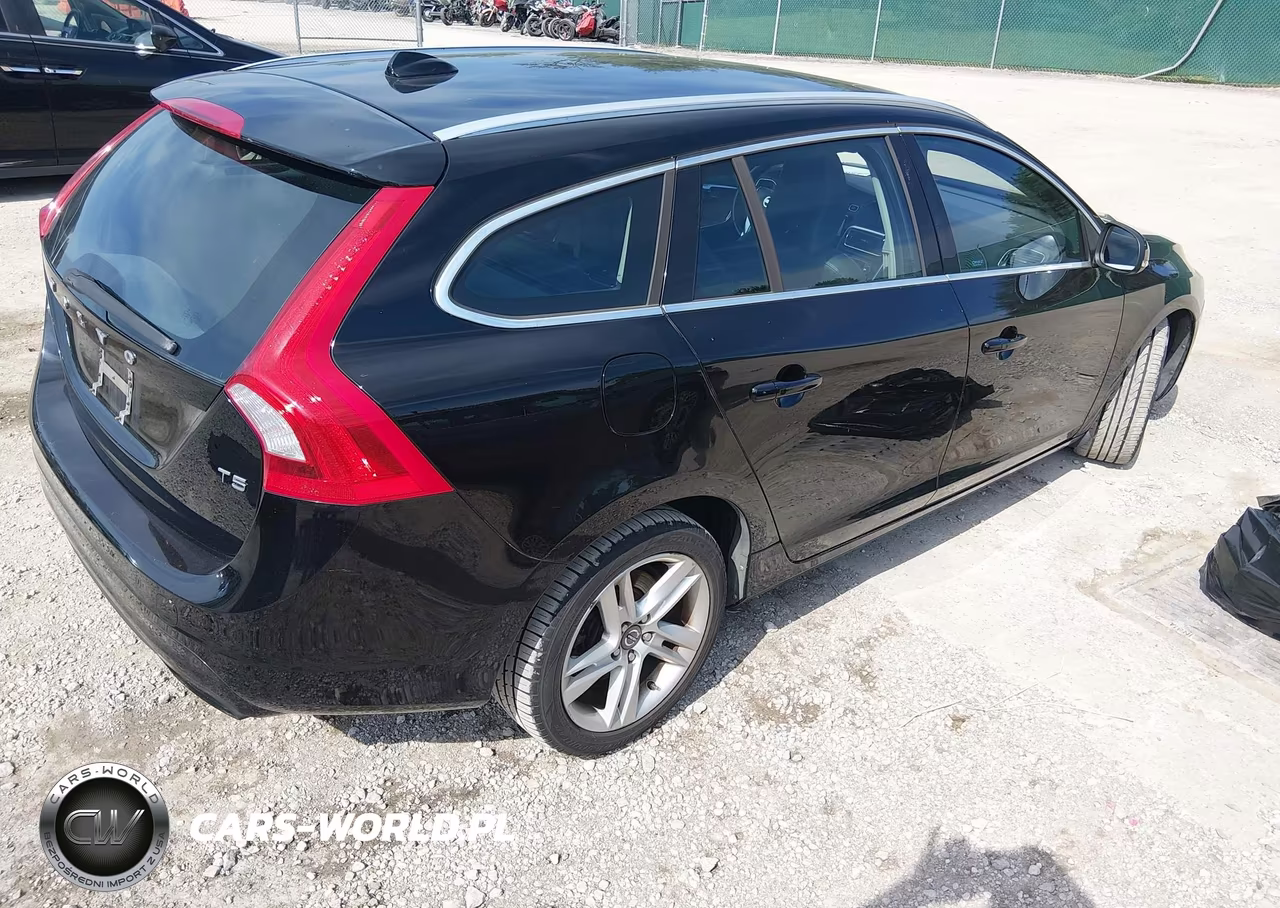 2015 Volvo V60 T5 Premier VIN:YV140MEBXF1207429 - 4