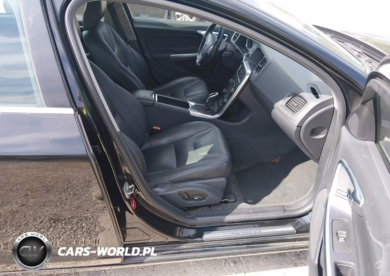 2015 Volvo V60 T5 Premier VIN:YV140MEBXF1207429 - 5