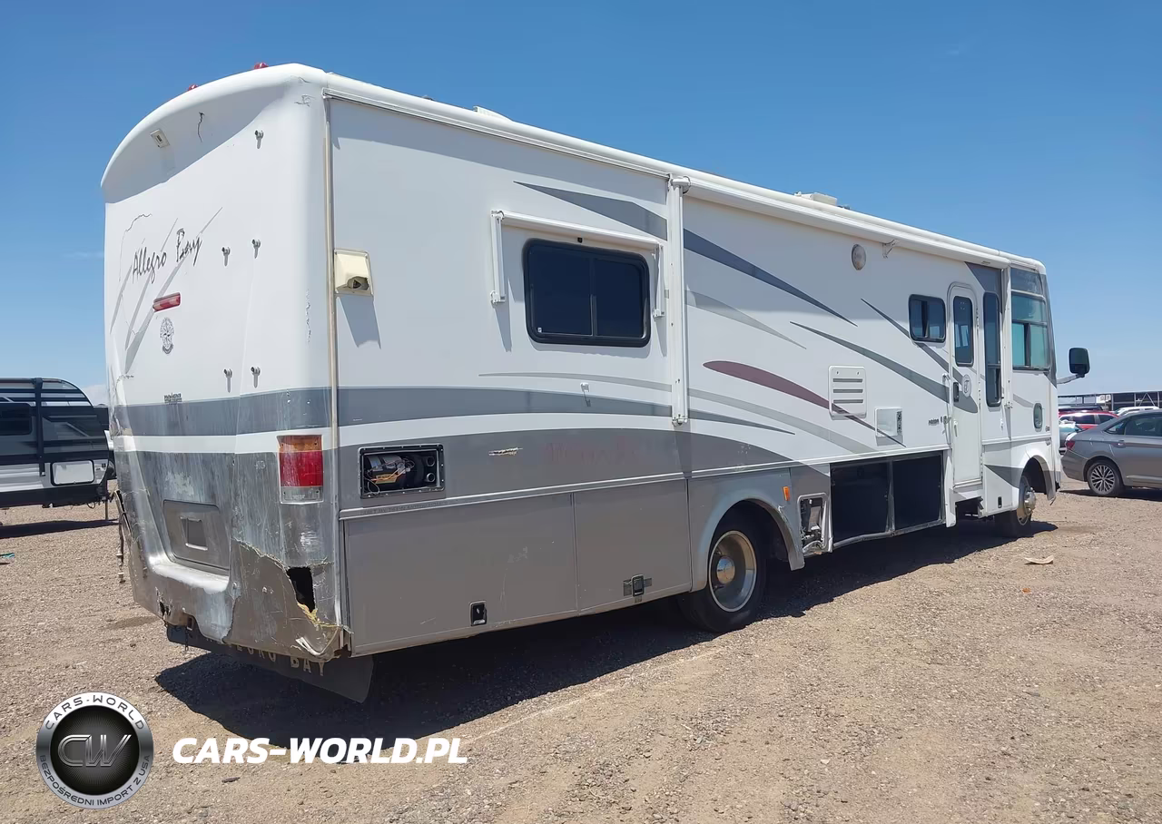 2004 Workhorse Custom Chassis Motorhome Chassis W22 VIN:5B4MP67G843380914 - 4