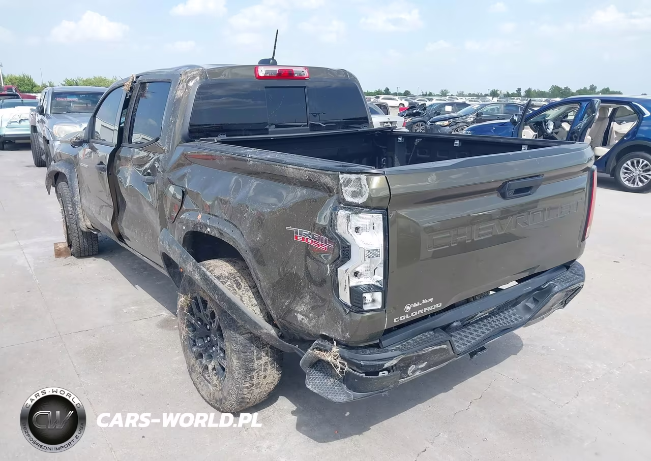 2024 Chevrolet Colorado 4Wd Trail Boss VIN:1GCPTEEK4R1144526 - 3